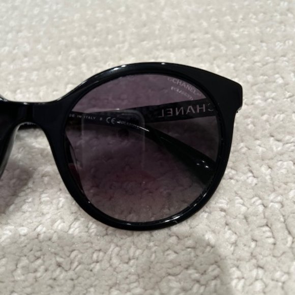 Chanel Sunglasses - Picture 4 of 12